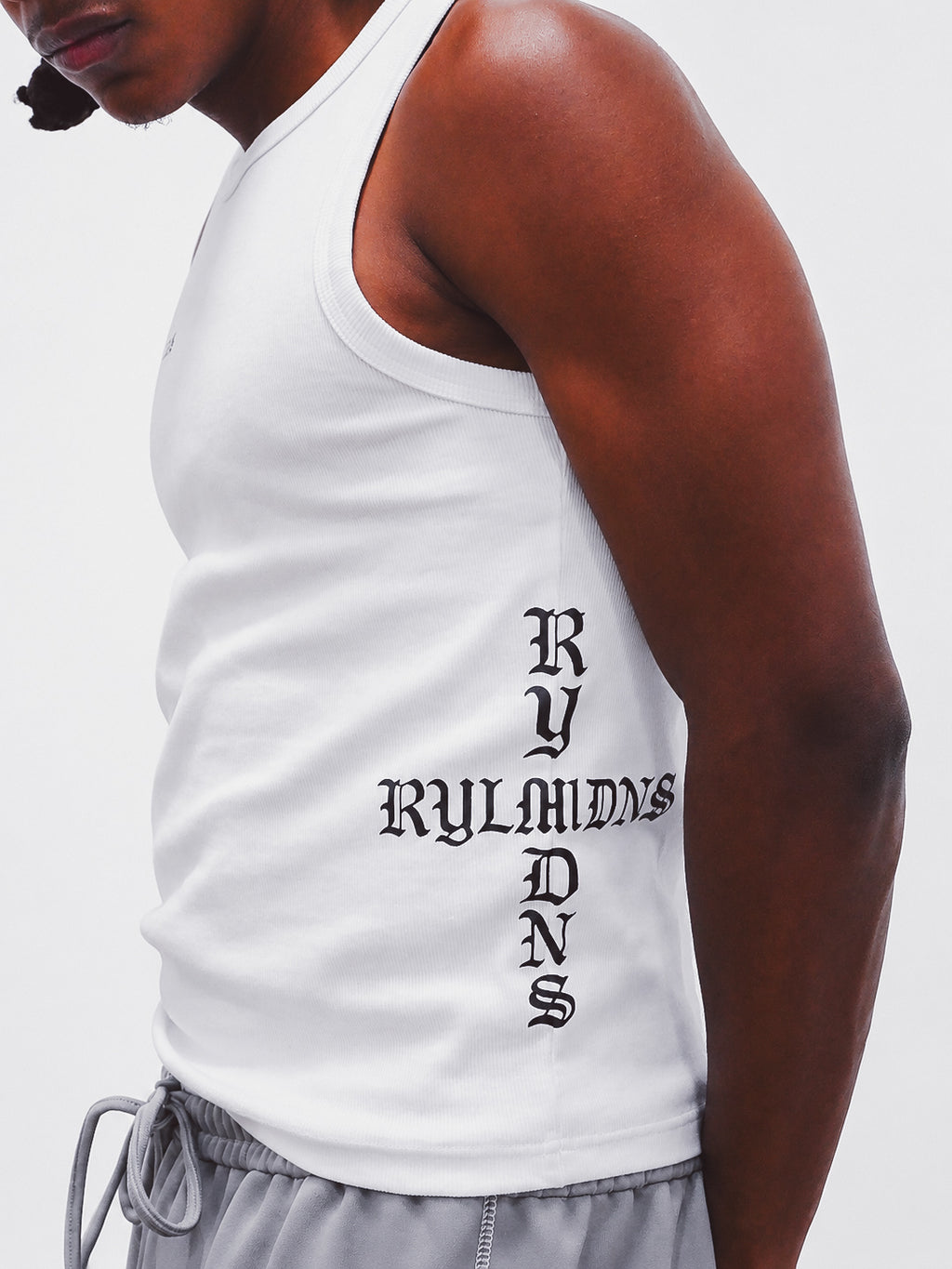 WHITE TANK